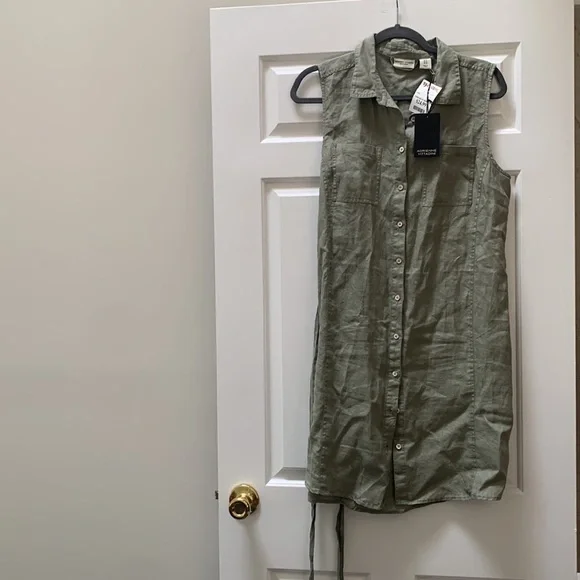 Army Green Button up Dress - Picture 3 of 6
